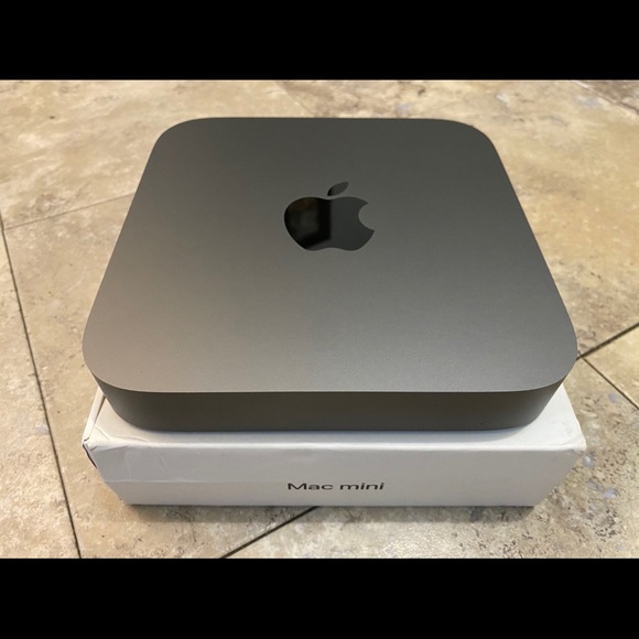 Mac 2018 Processor 3.6GHz Intel Core i3
Ram 8GB 2667 MHz DDR4
126GB SSD + 1TB HD - Picture 6 of 13